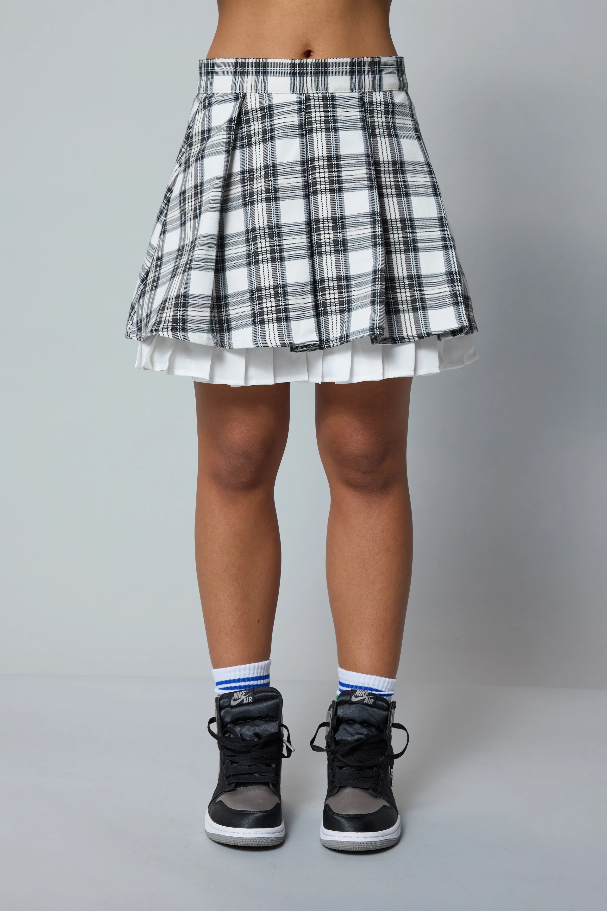Dionne Pleated Skirt - Image 4