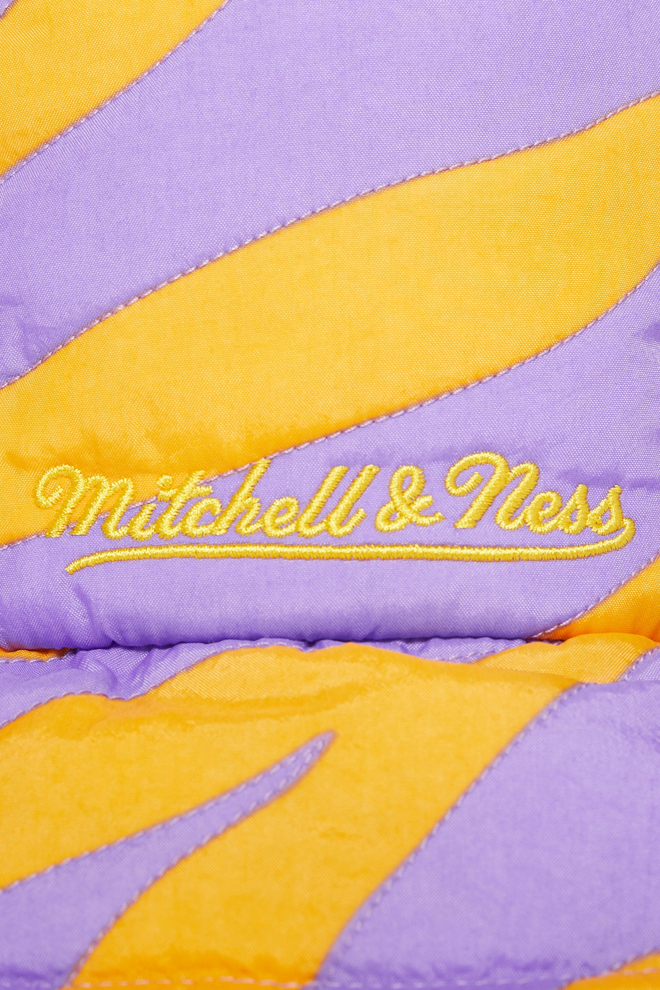 Lakers Nylon Quilted Puffer Bucket Hat - Image 5