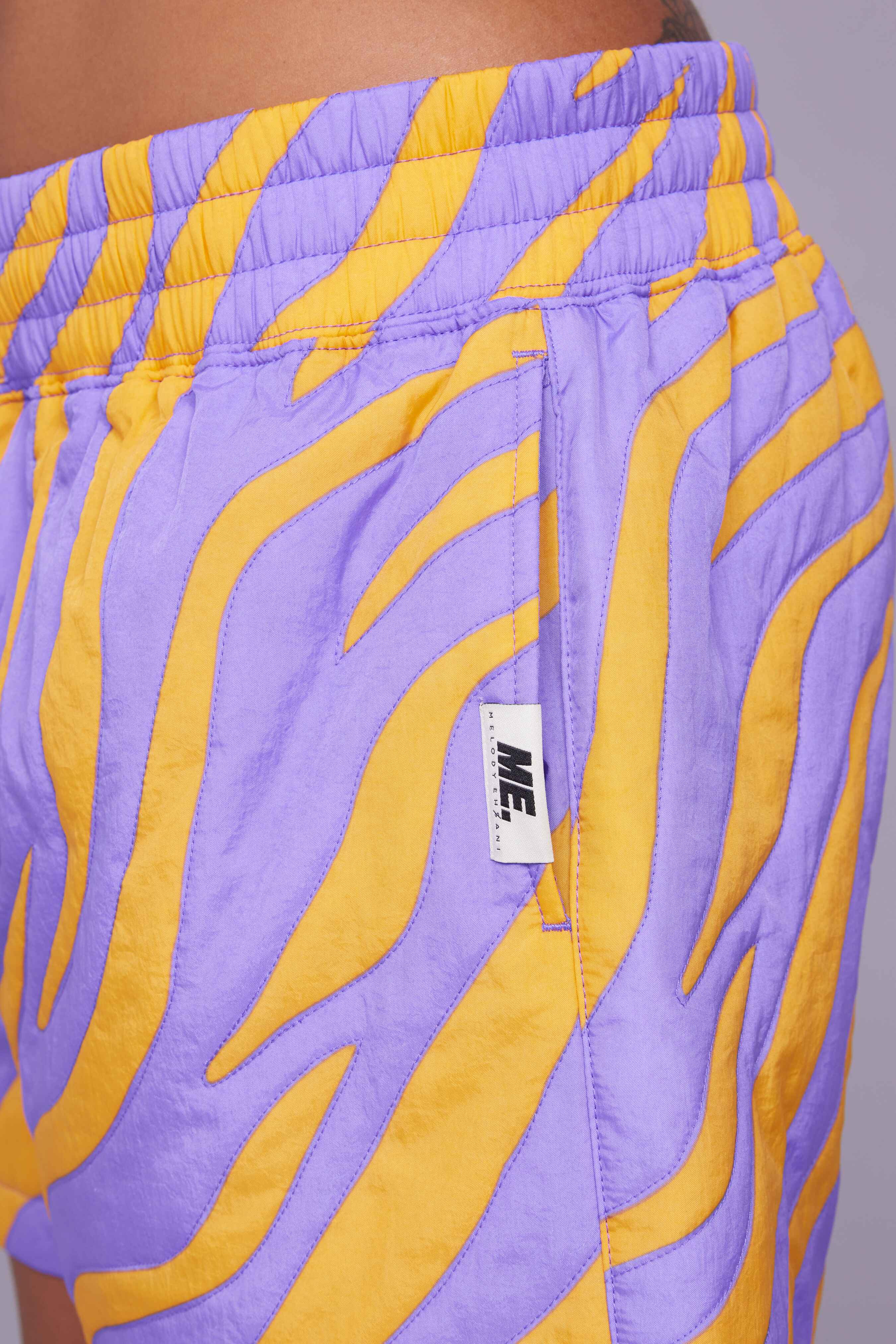 Lakers Nylon Quilted Puffer Short - Image 10