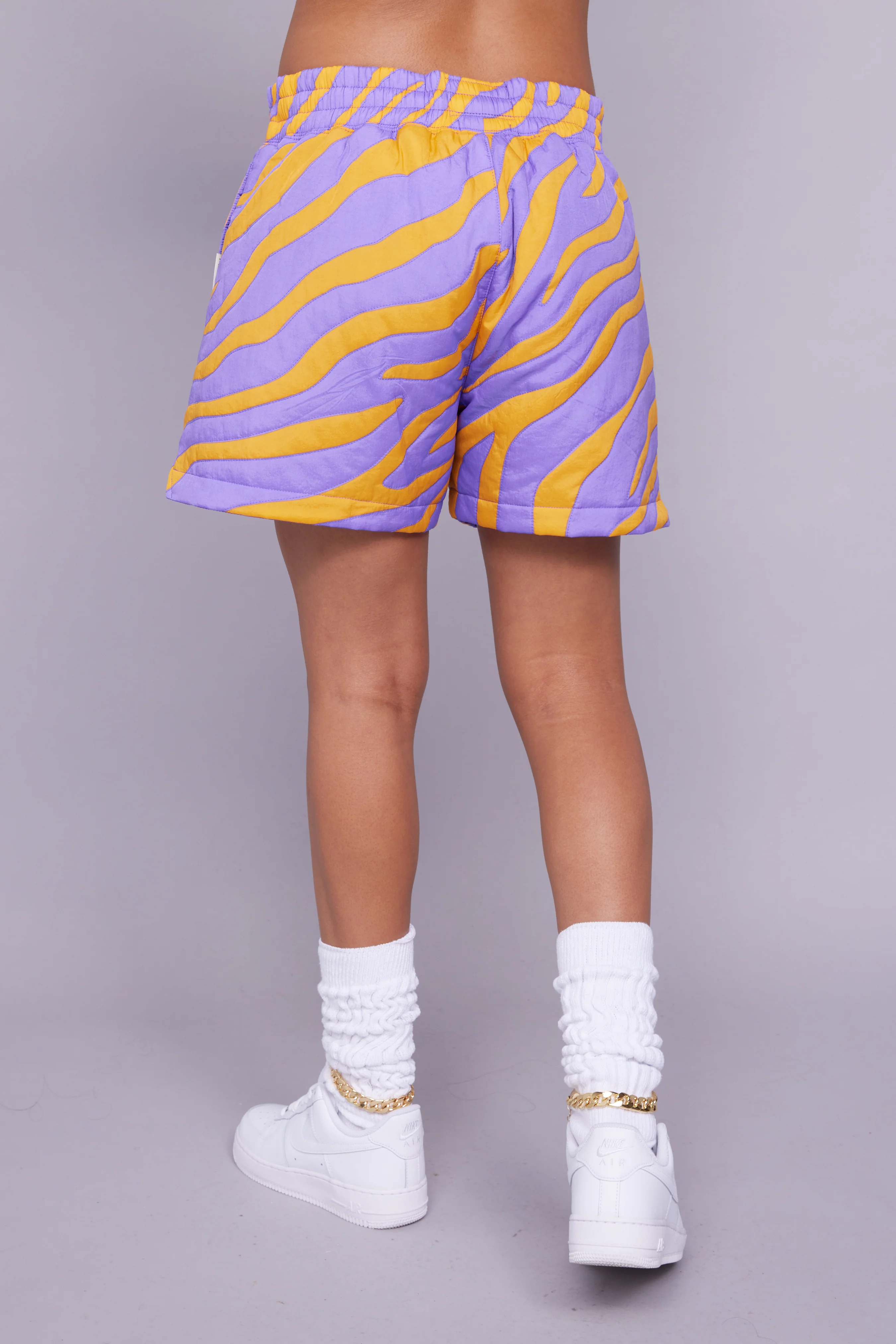 Lakers Nylon Quilted Puffer Short - Image 9